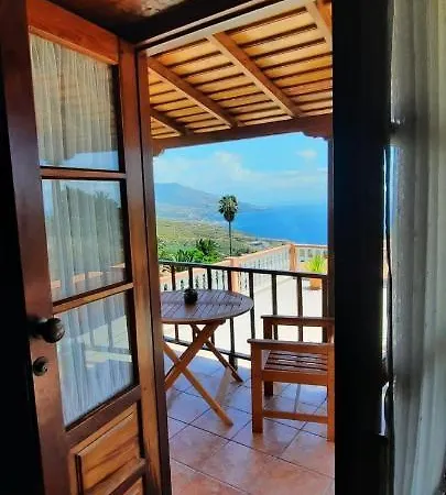 Casa Cruz * Brena Baja