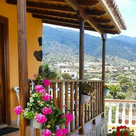 Casa Cruz * Brena Baja